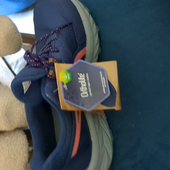 Women sneakers - Picture 1 of 4
